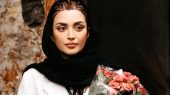 عکس دیده نشده از اتاق مطالعه جذاب بهنوش طباطبایی؛ خانم بازیگر چه کتاب‌های جالبی داره!