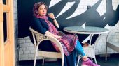 حدیثه تهرانی با چهره جدید در سفر به خلیج فارس جلب توجه کرد + عکس