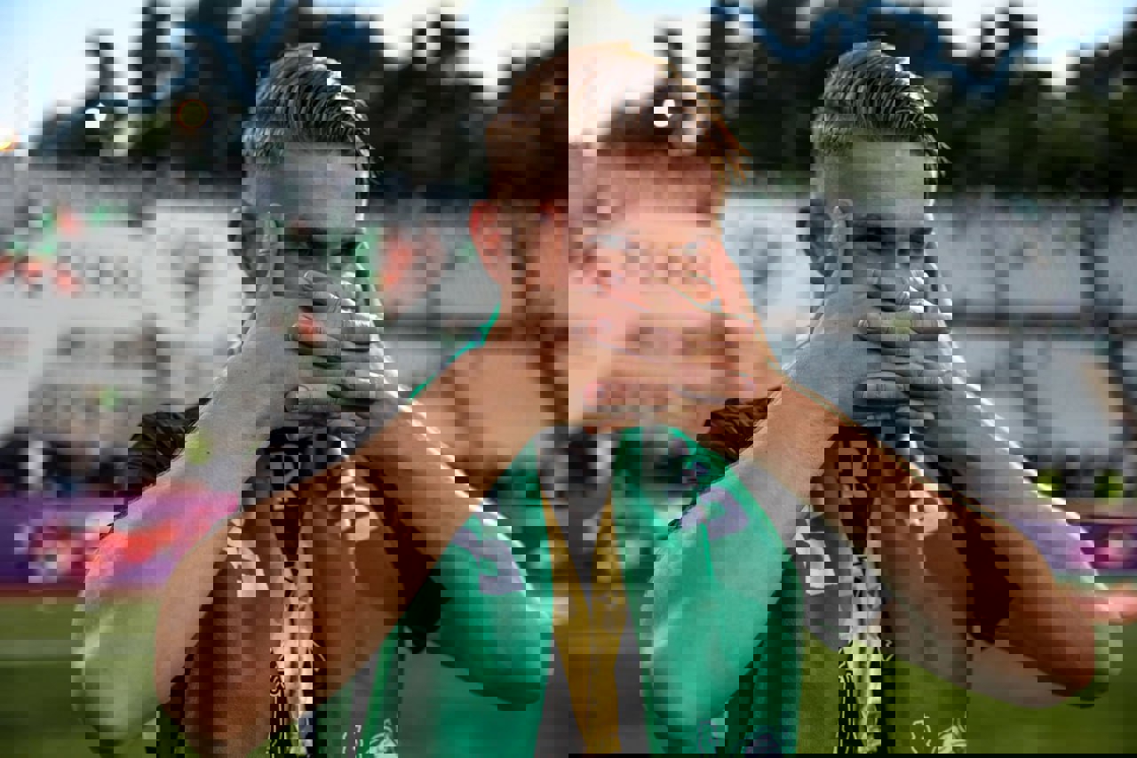2211300