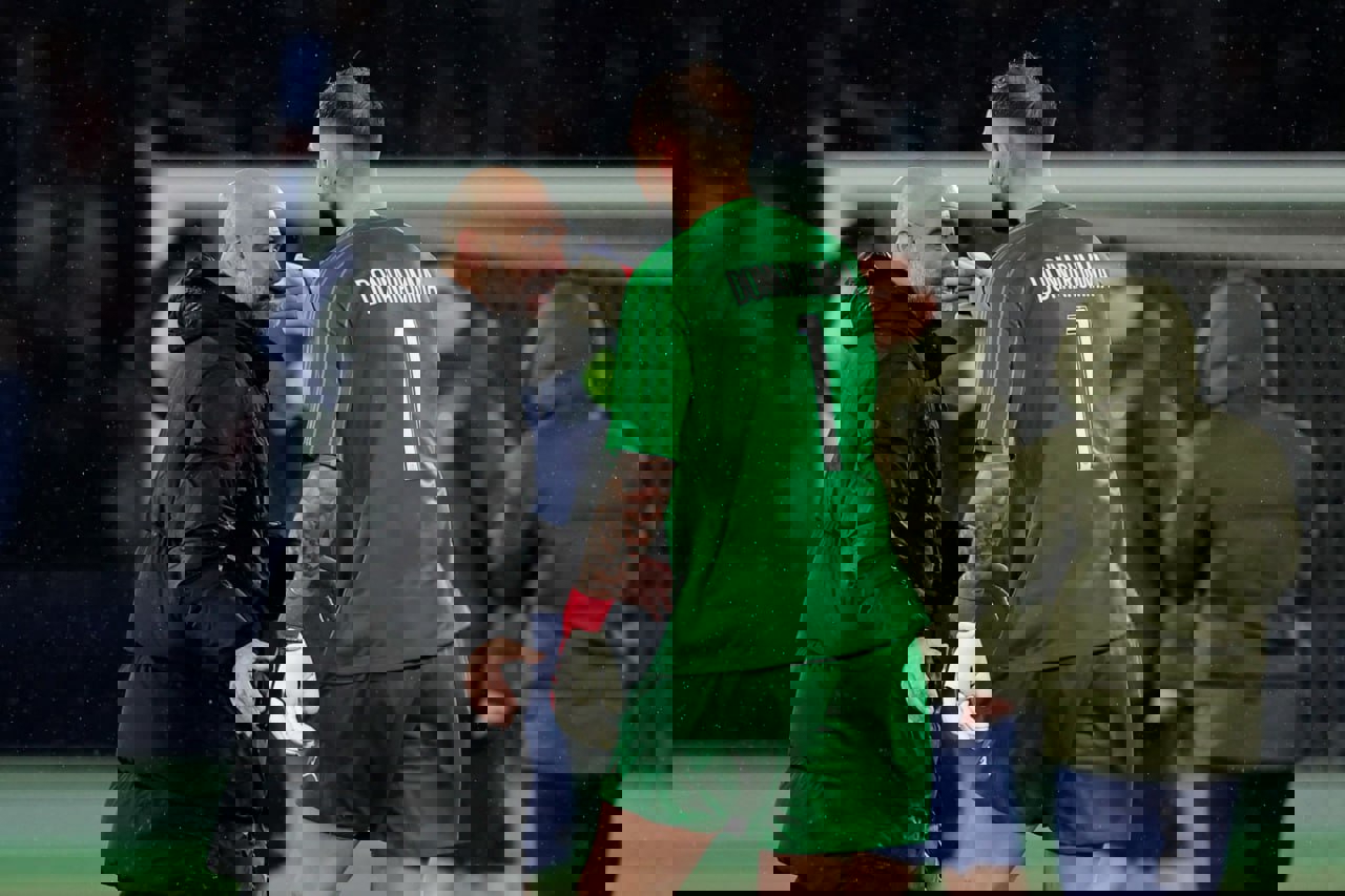 2216094