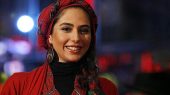 قاب امروز| عکس عاشقانه رعنا آزادی‌ور و مهدی پاکدل، پیمان معادی و دخترش ‌‌در آمریکا، دیدار ‌‌‌بازغی با دایی و اندیشه فولادوند 