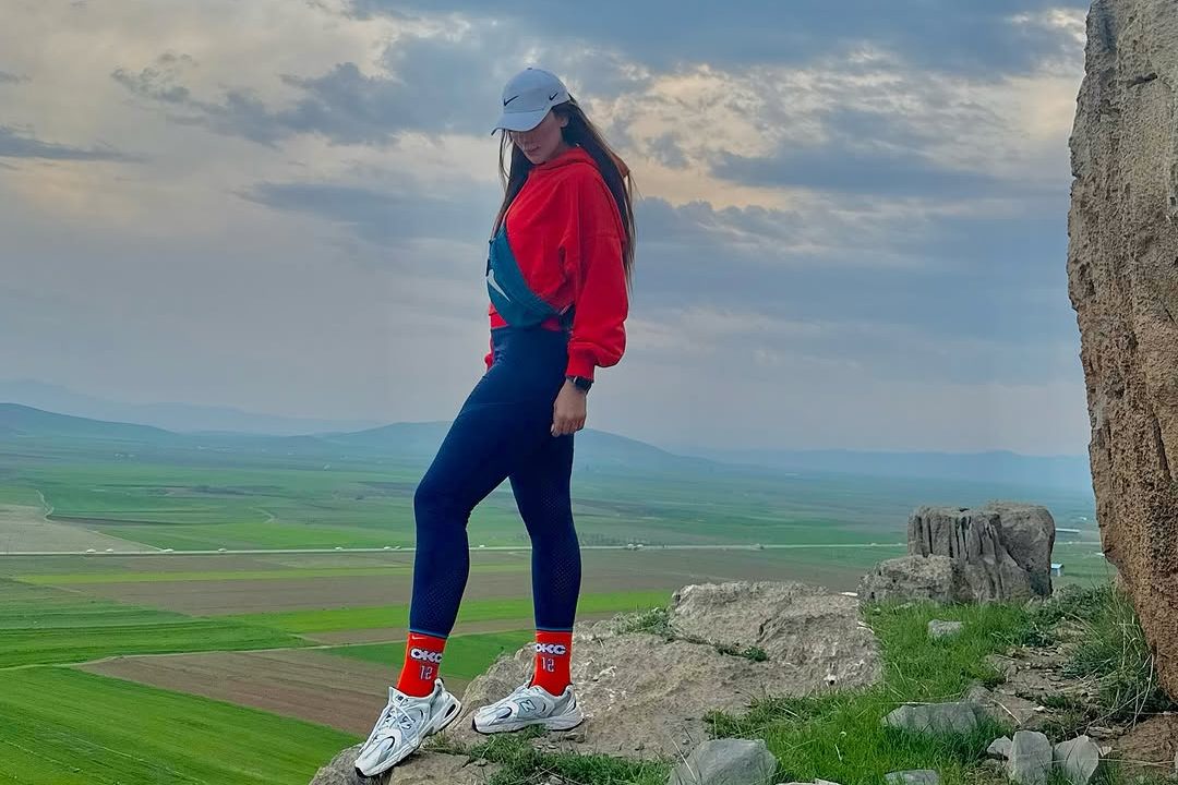 قاب امروز| شهربانو در کردستان، گریم بهتاش پایتخت، نوستالژی‌بازی هادی چوپان و پسرش، سنا و رحمان و رحیم ‌