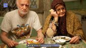 خاطره خنده‌دار اکبر عبدی: رضا عطاران گفت روسری سر کن و بیا مامانم شو… 