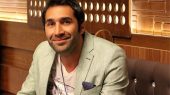 تقلید صدای بامزه حسن معجونی توسط هادی کاظمی 
