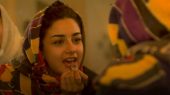 قاب تاریخ| کودکی لاله مرزبان، تبلیغ جالب توشیبا، طاووس کاخ گلستان و ‌تهران دهه ۷۰ 
