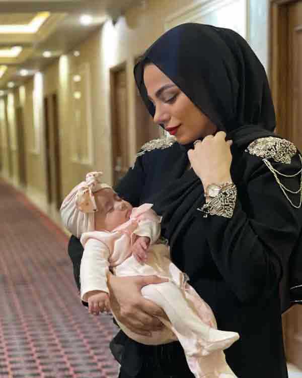 محیا اسناوندی.