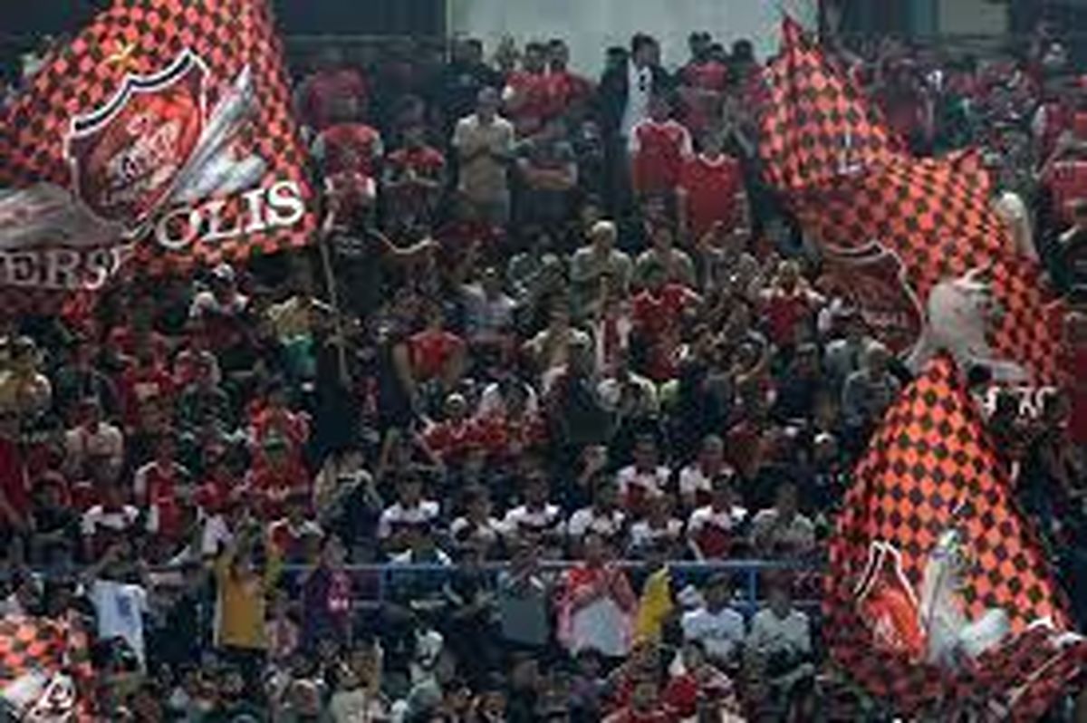 ساعت بازی فوتبال پرسپولیس – ذوبآهن