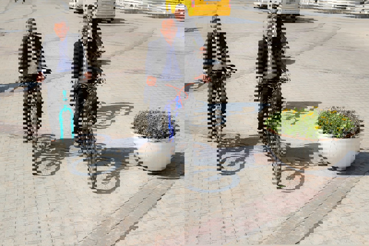 2248439