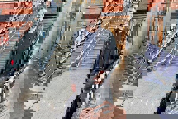 مربی اوکراینی قایقرانی وارد ایران شد