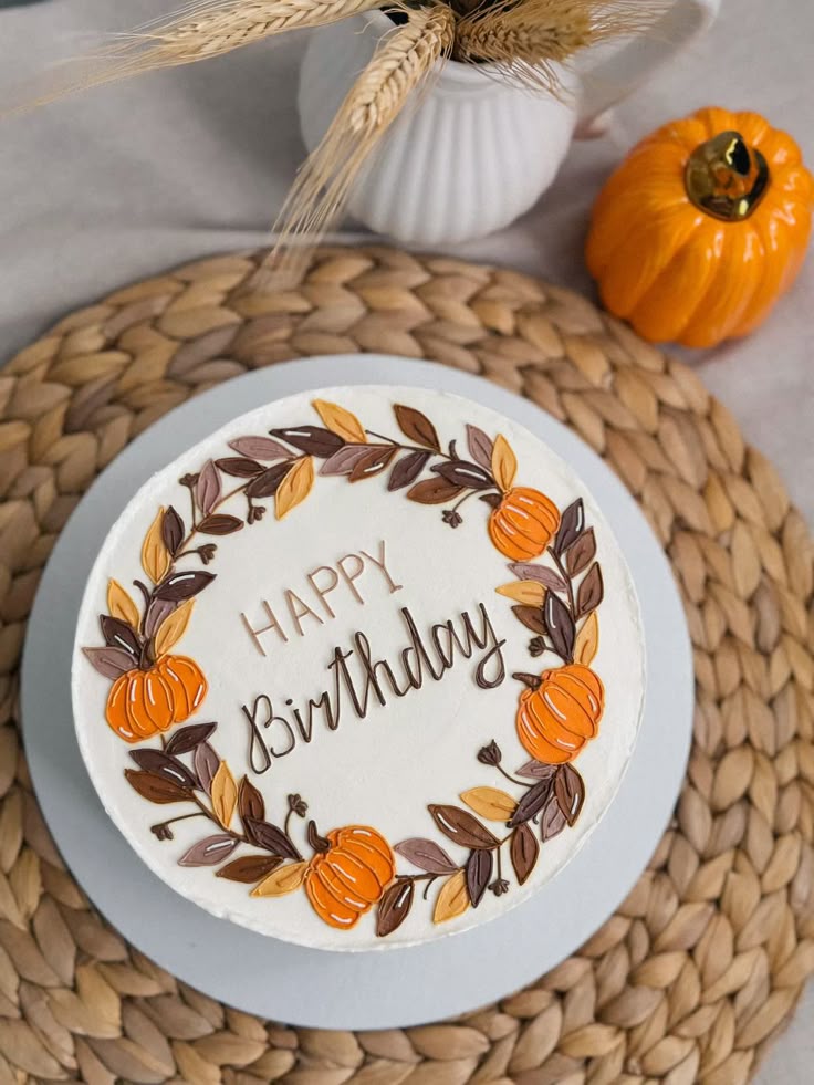 کیک تولد پاییزی پسرانه و مردانه شیک