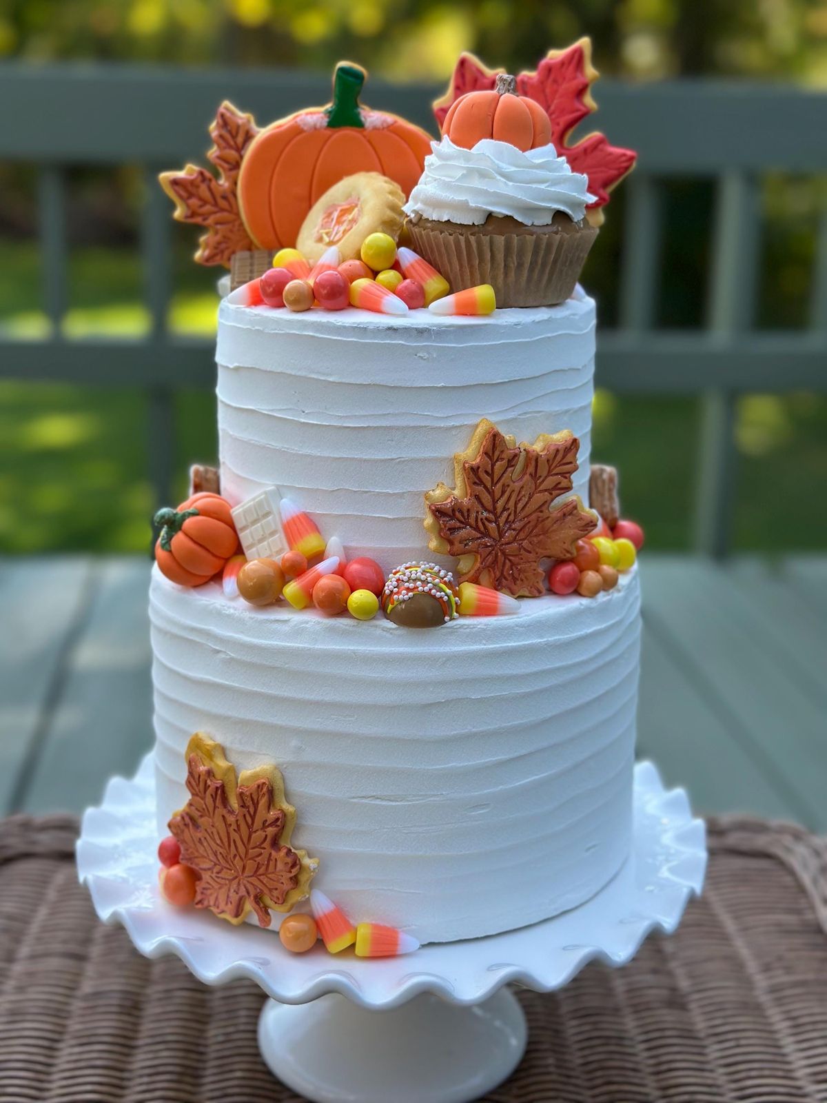 کیک تولد پاییزی پسرانه و مردانه شیک