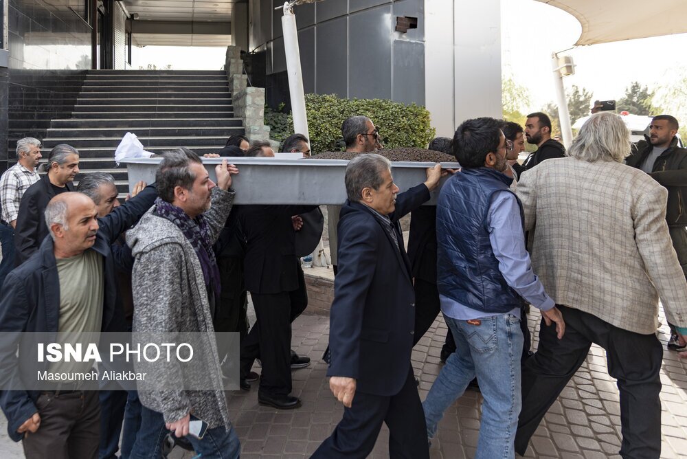 خاکسپاری همایون ارشادی 2