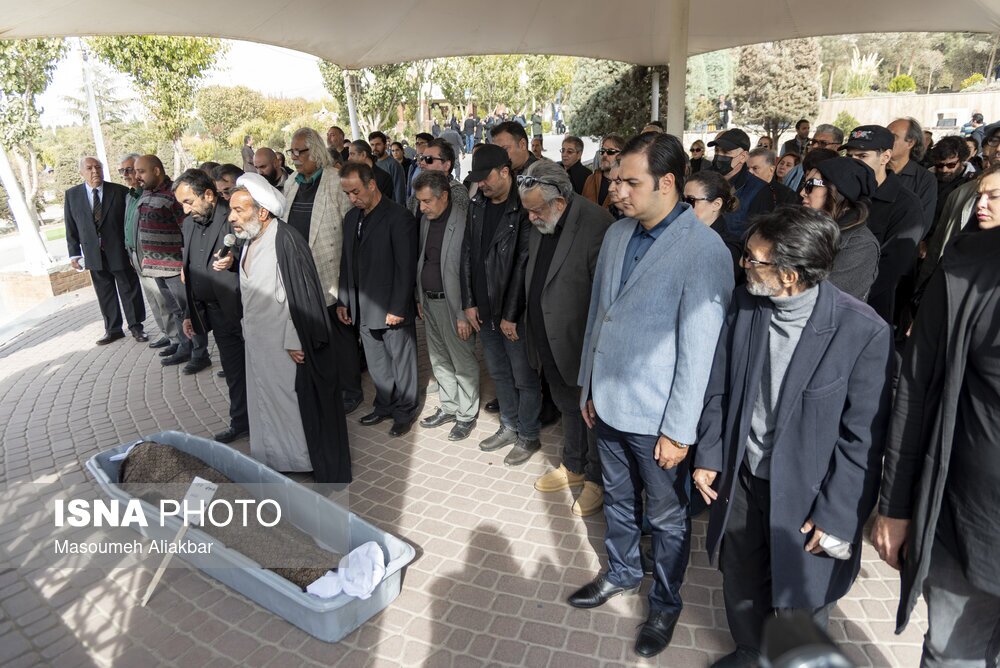 خاکسپاری همایون ارشادی 2