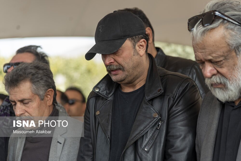 خاکسپاری همایون ارشادی 2