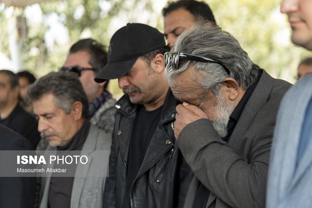 خاکسپاری همایون ارشادی 2