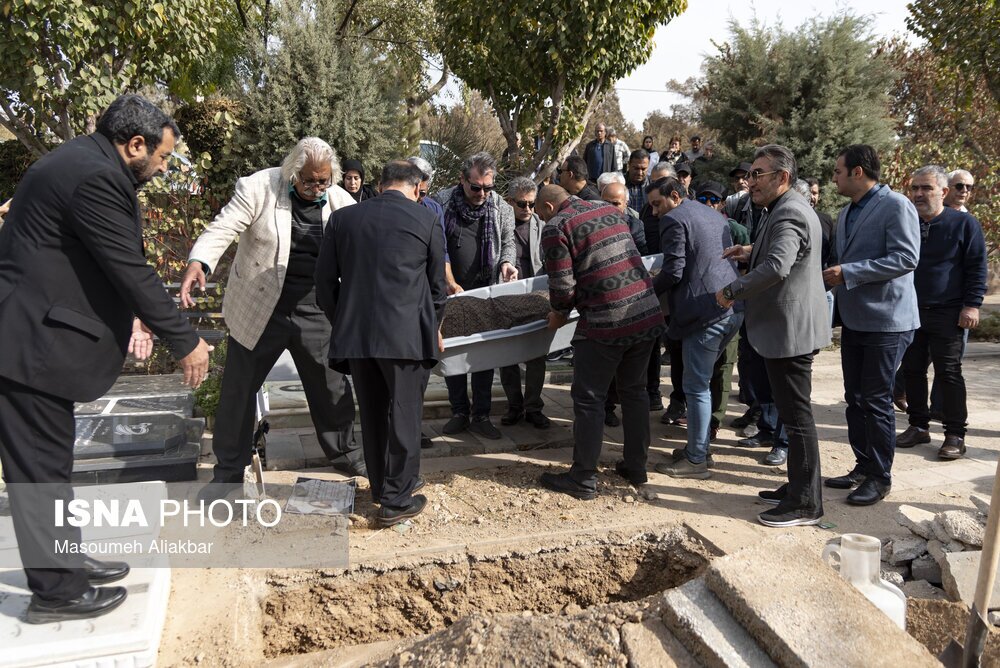 خاکسپاری همایون ارشادی 2