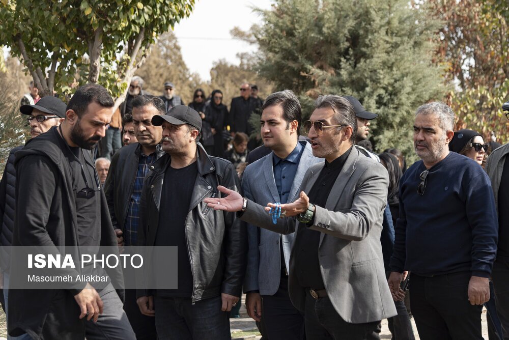 خاکسپاری همایون ارشادی 2