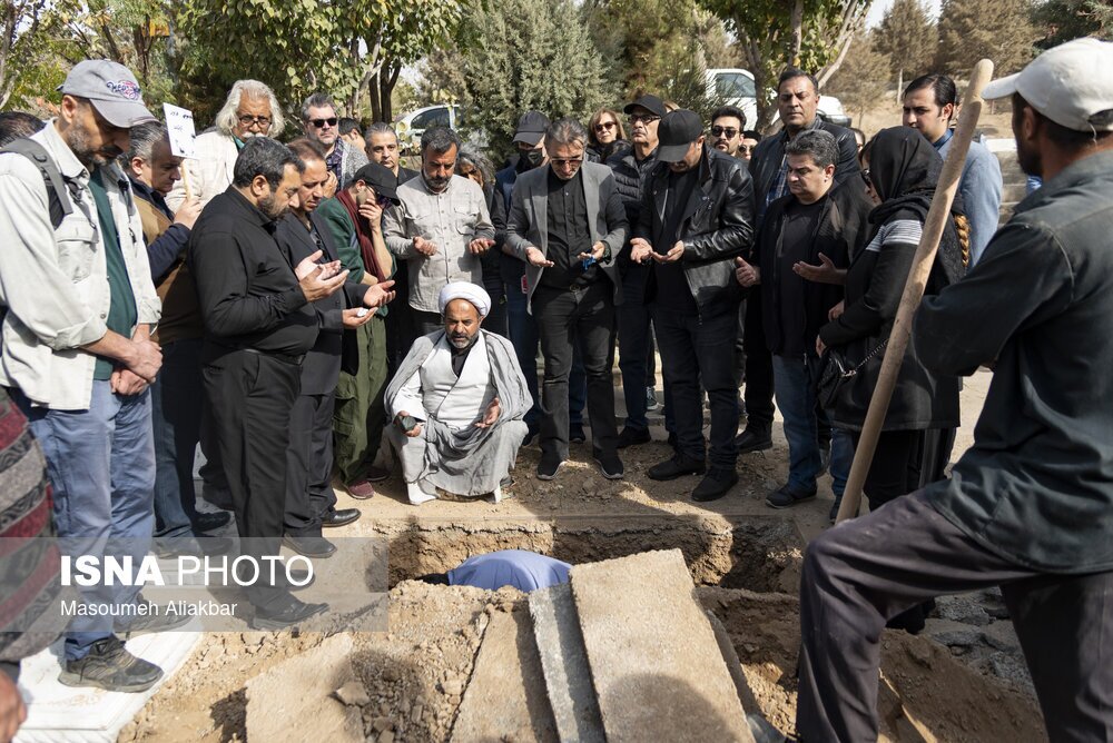 خاکسپاری همایون ارشادی 2