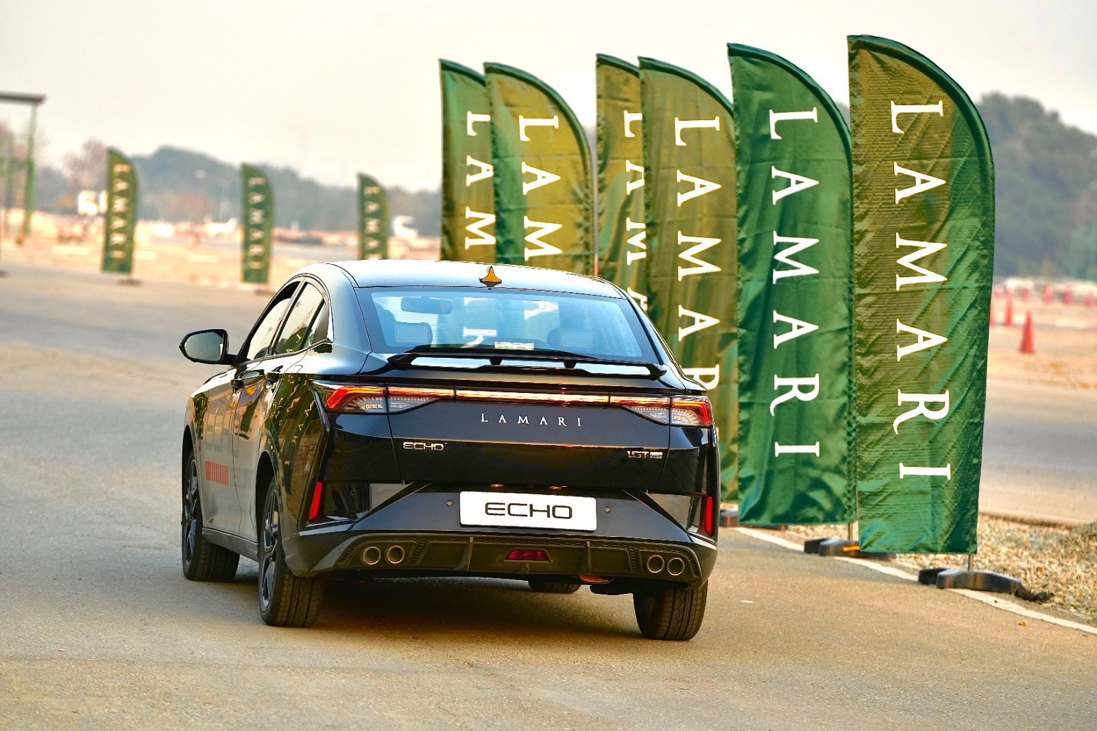 لاماری لاماری