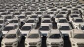 چرا خودروهای وارداتی ۹ ماه پس از وعده تحویل هنوز به دست خریداران نمی‌رسد؟