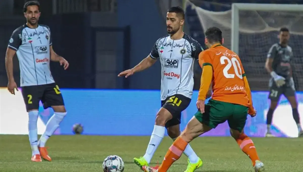 سپاهان با شش برد پیاپی؛ مس رفسنجان را در هم کوبید و به رتبه سوم جدول رسید