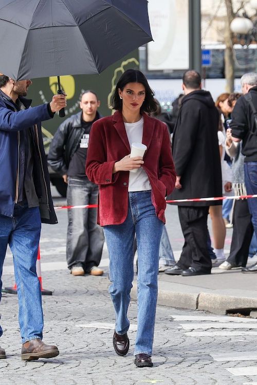 استایل‌های پاییز و زمستان کندال جنر با شلوار جین