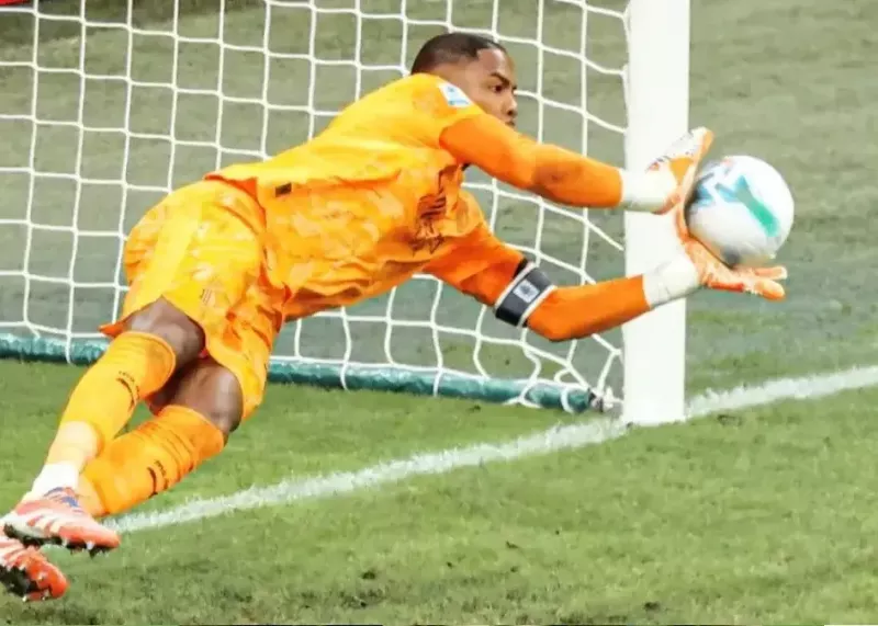 مانیان: مطمئن بودم پنالتی دیبالا را می‌گیرم