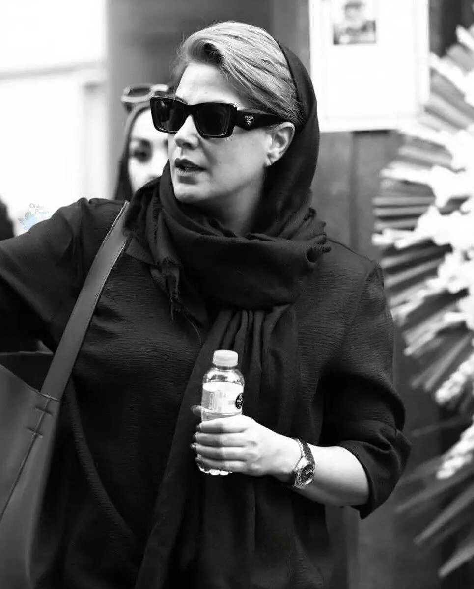 طناز طباطبایی چرا فقط به مراسم عزا می‌رود؟