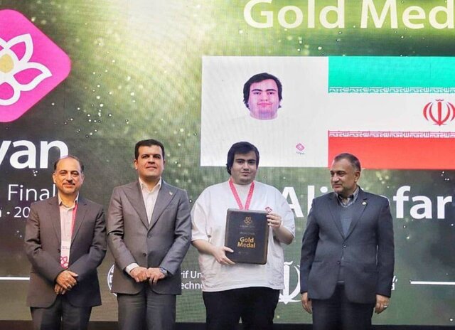درخشش نخبگان ایرانی در اختتامیه مسابقات بین‌المللی برنامه‌نویسی و هوش مصنوعی رایان