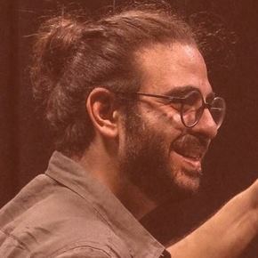 مهیار جوادی ها؛ کارگردانی که تئاتر تجربی را به کاخ هنر آورد و از رقابت‌های ناسالم دوری می‌کند