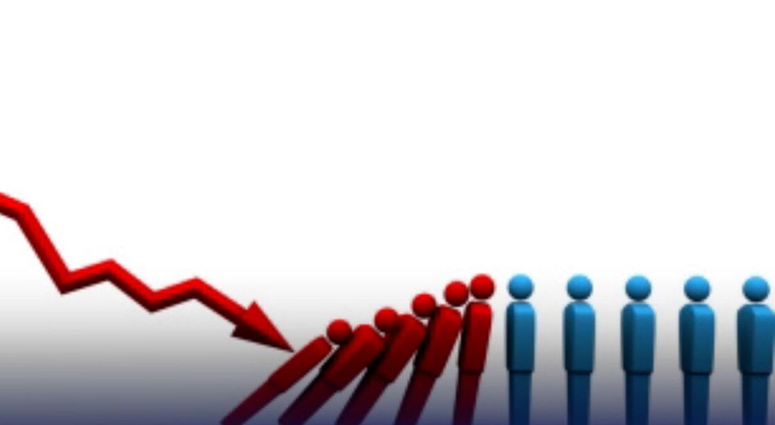 خبر بد برای کارمندان دولت/تعدیل ۱۵درصدی نیرو در دستگاه‌های اجرایی