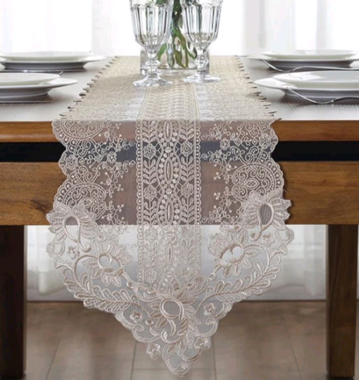 رانر میز ناهارخوری