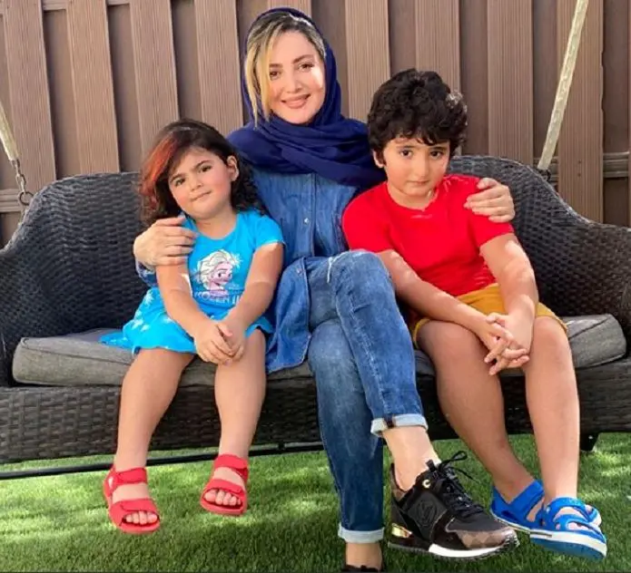 شیلا خداداد با فرزندانش
