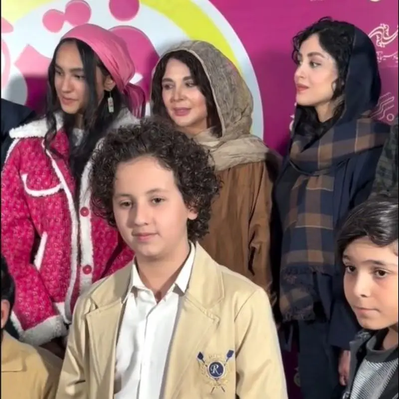 اکران فیلم دختر برقی