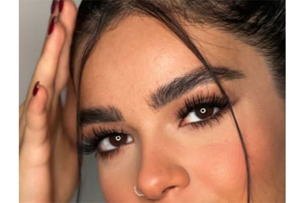 مراحل انجام اکستنشن مژه