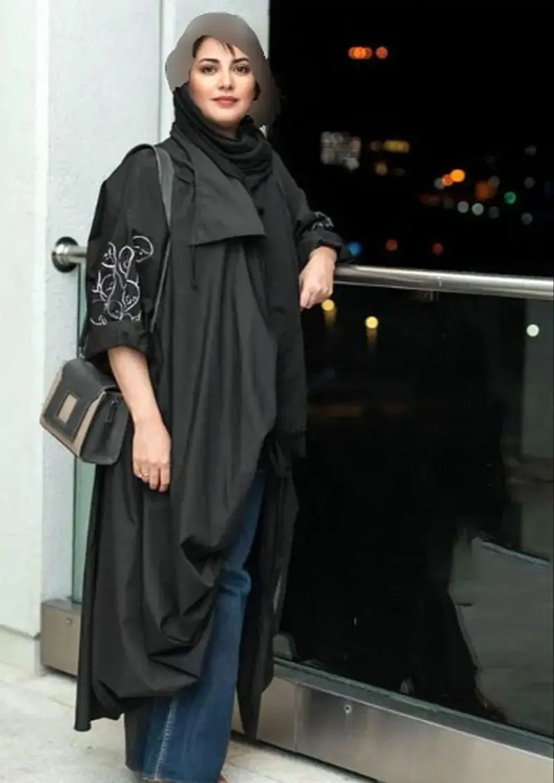 طناز طباطبایی