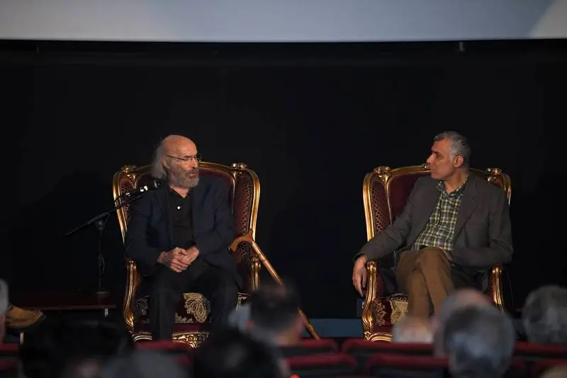 روایت کیانوش عیاری از گریه‌های حسن رضایی برای بازی نکردن در «شبح کژدم»