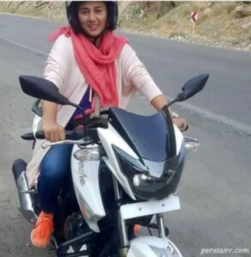 نگاه روز | موتور سواری بازیگر لیسانسهها تبسم هاشمی