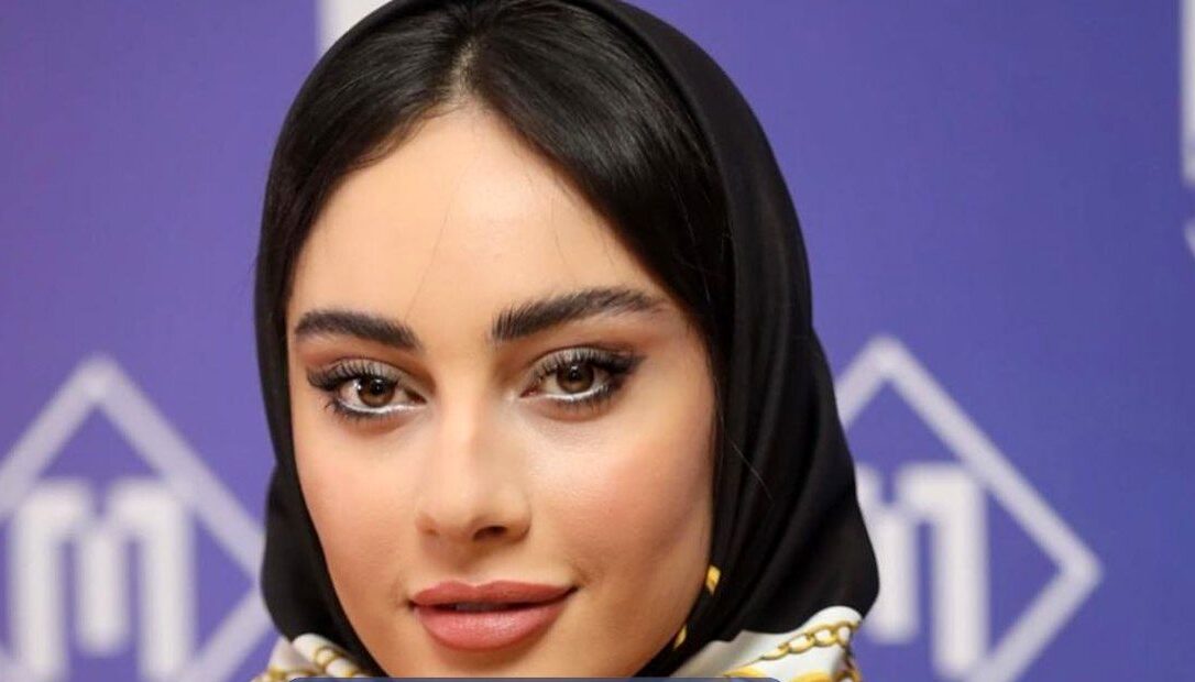 عکس ها / نگاهی به عشق ابدی صدا و سیما با تیپ و استایل شیک بازیگران زن و مرد / از لباس زیبای ترلان پروانه تا لباس خوشرنگ نیکی مظفری … از لباس لاکچری رامین رضاییان تا تا لباس بهرنگ علوی …