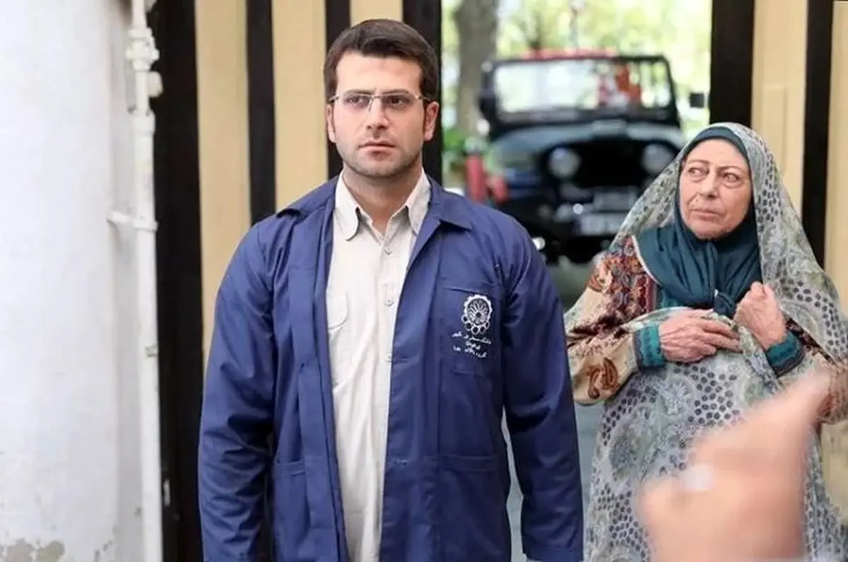 سلفی جذاب بی‌بی و روزبه حصاری؛ سفری به خاطرات سریال بچه مهندس ۹۹