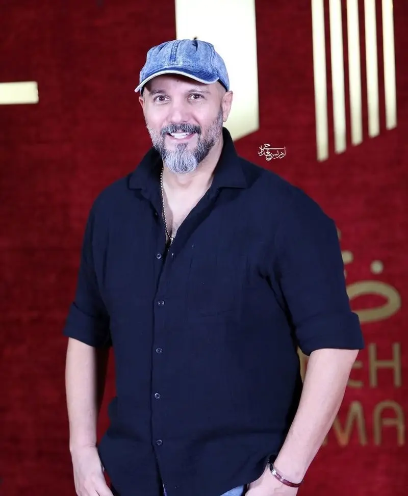 کامبیز دیرباز