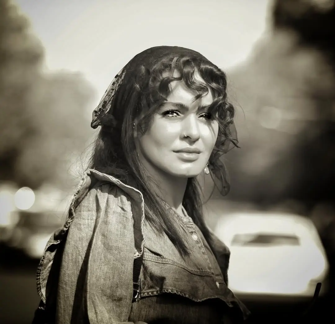 دنیا فتحی (5)