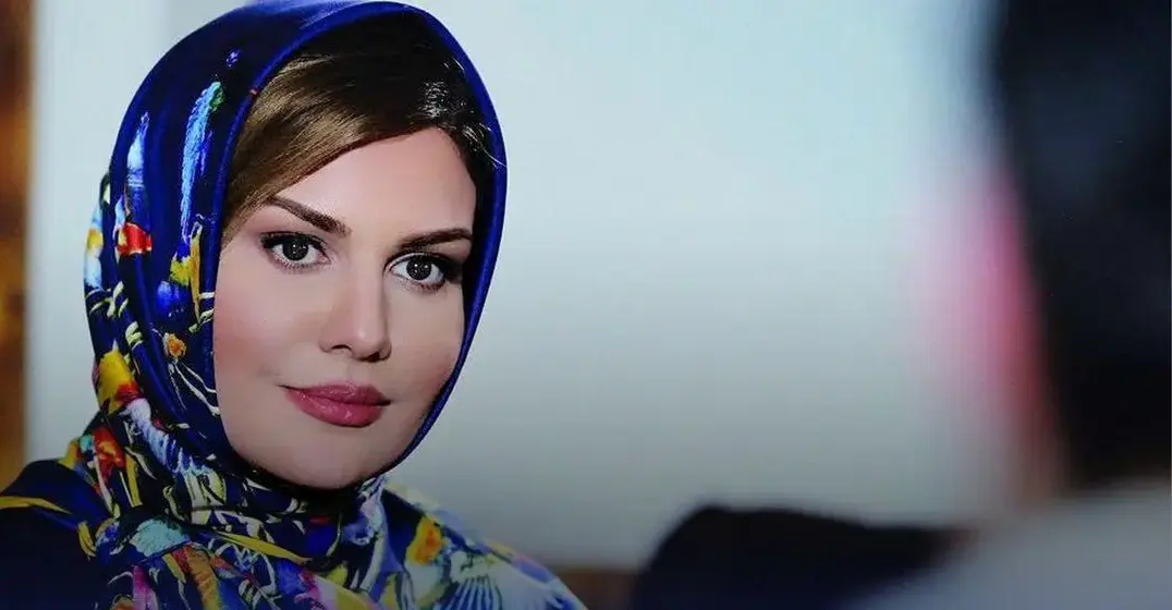 قاب امروز| گوشواره نوید محمدزاده، رضا گلزار و شبنم قلی‌خانی در ‌مسابقات پدل‌ دوبی و عکس جدید رز و لیندا