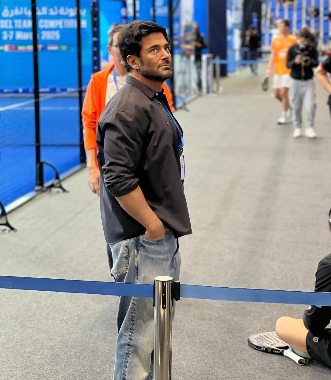 رضا گلزار و لامبورگینی اش و برج خلیفه (2)