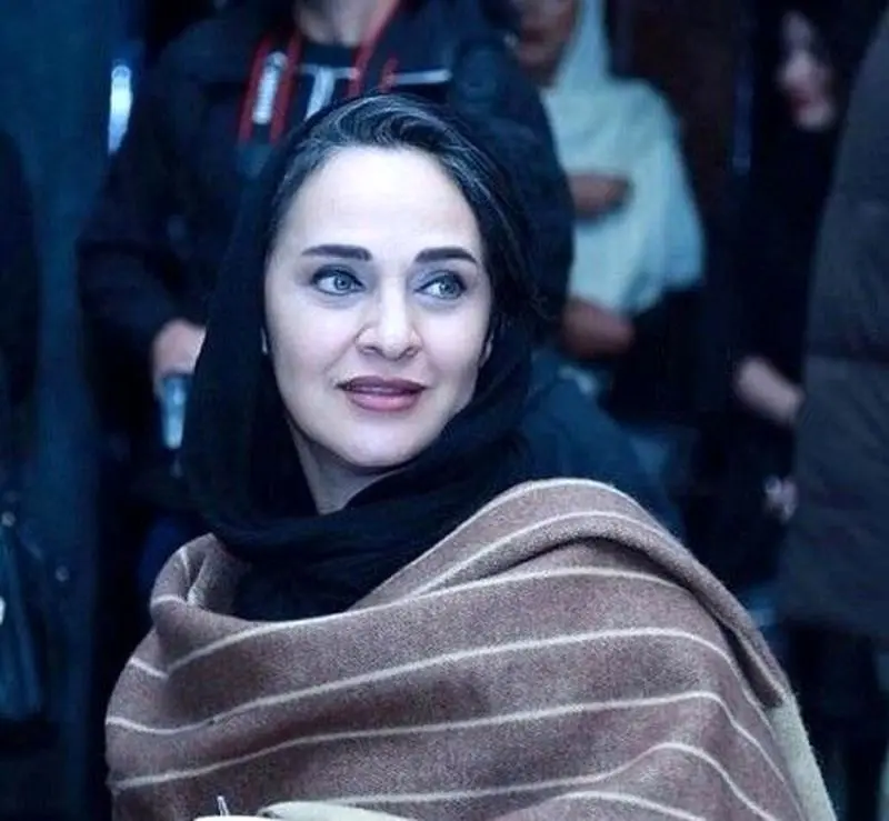 آرایش جیغ و باورنکردنی رویا نونهالی در فیلم عاشقانه