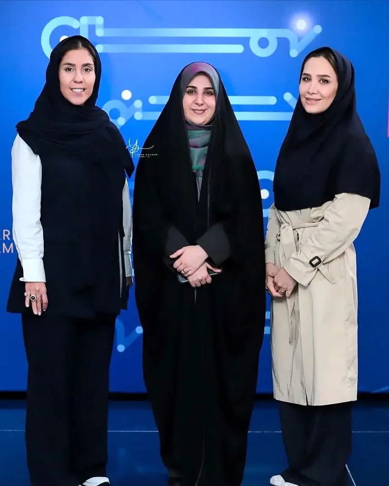 سارا روستاپور 