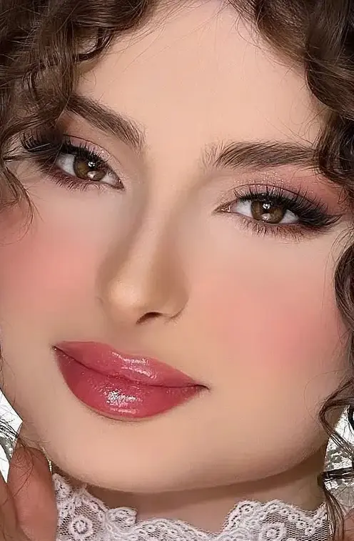 سارا و نیکا