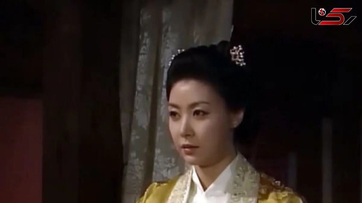 سونگ هیون آ، ملکه سریال «جامیونگ گو» در ۵۰ سالگی همچنان جذاب و مدلینگ است!