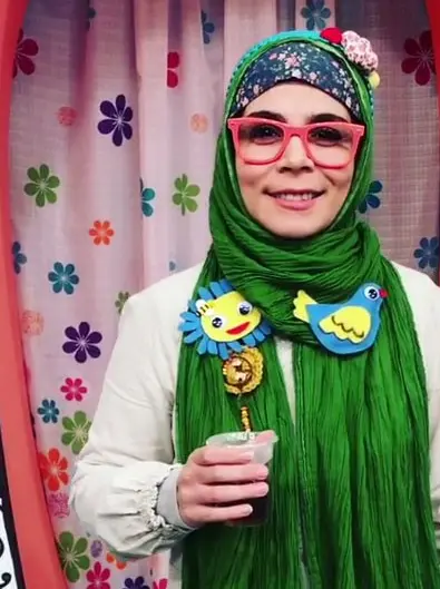  فاطمه امینی مجری مل مل