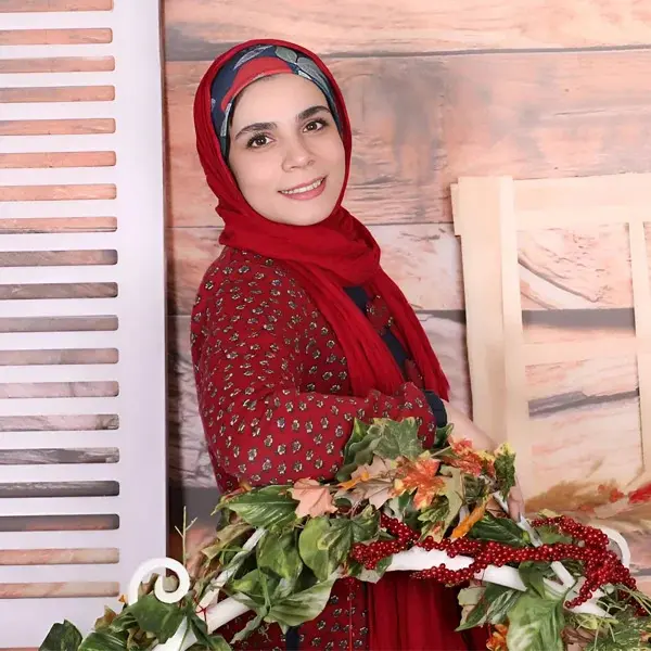  فاطمه امینی مجری مل مل